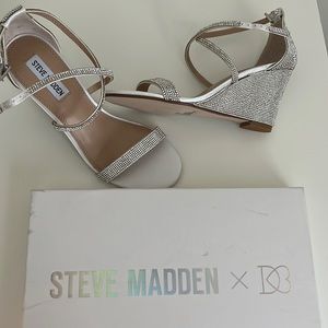Steve Madden bridal wedges. Silver size 7. Never worn
